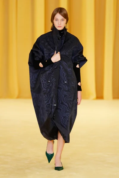 Look 29